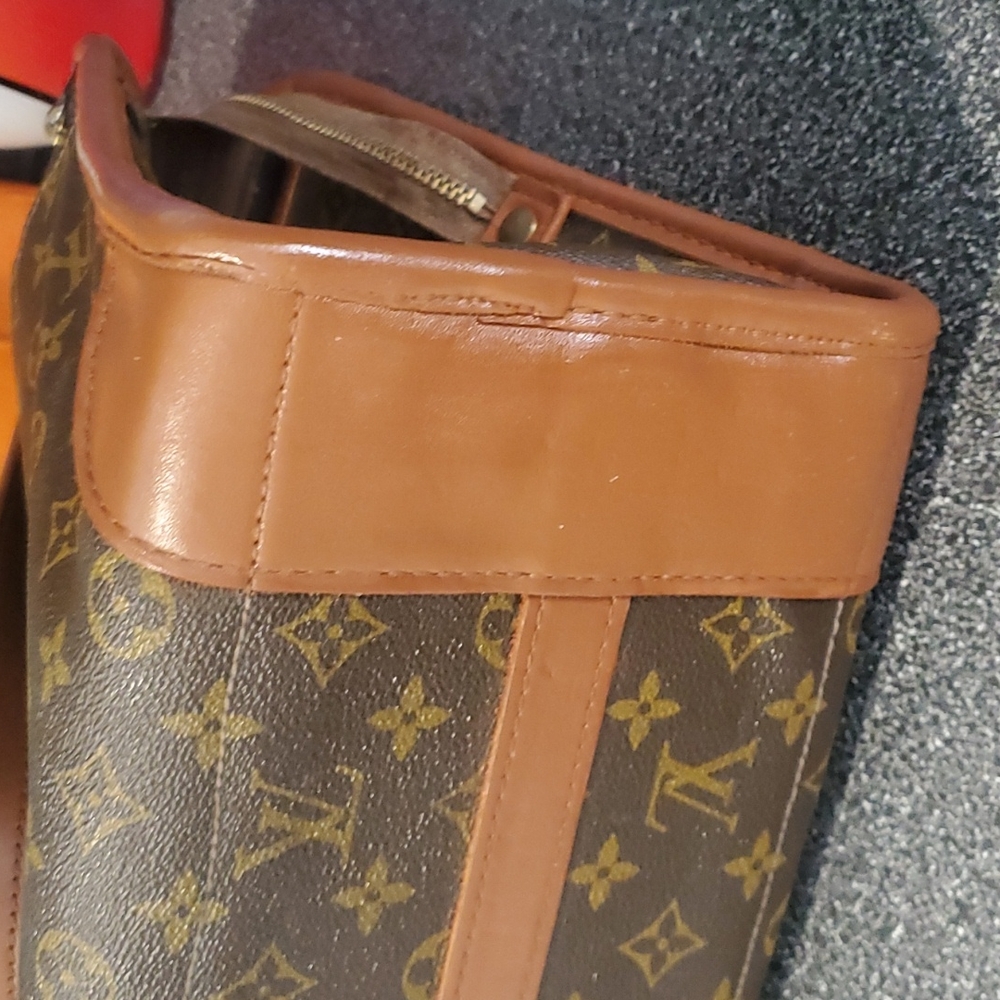 Louis Vuitton Vintage Bag with COA - Picture 10 of 16
